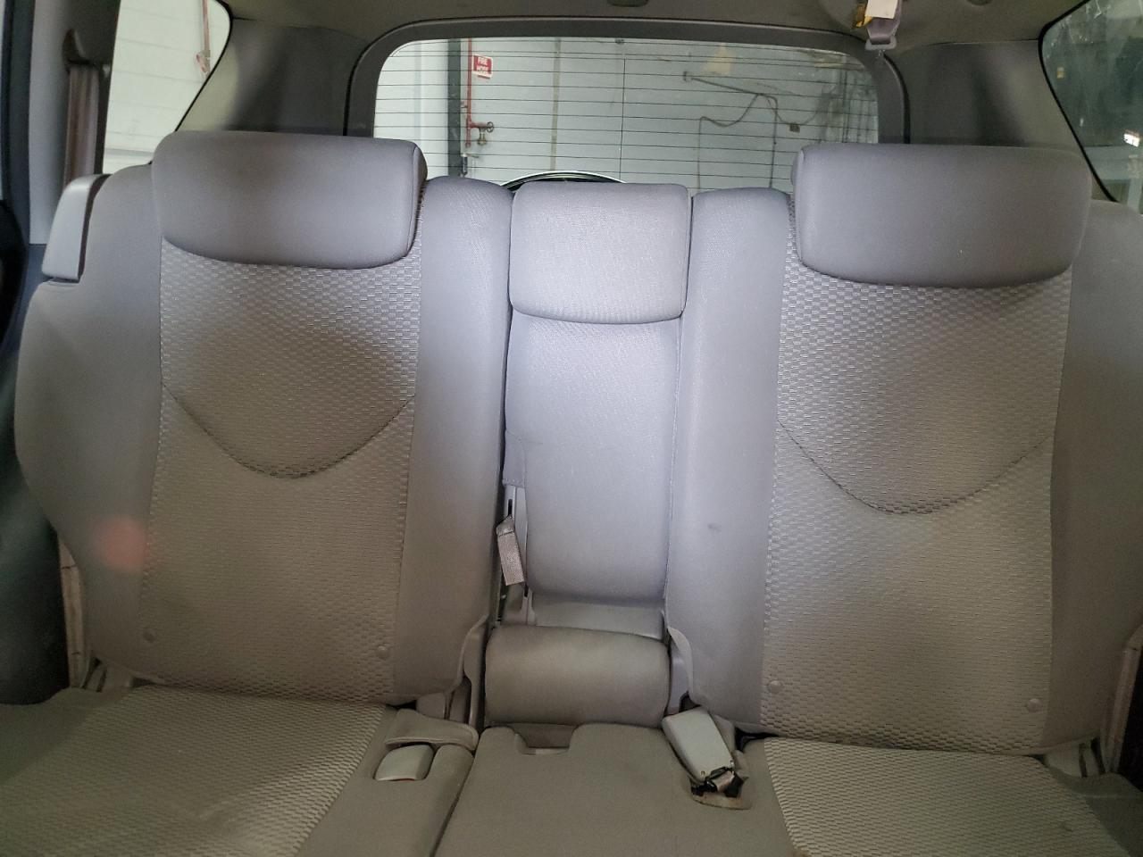 2008 Toyota Rav4 Limited VIN: JTMBD31V886063350 Lot: 64698555