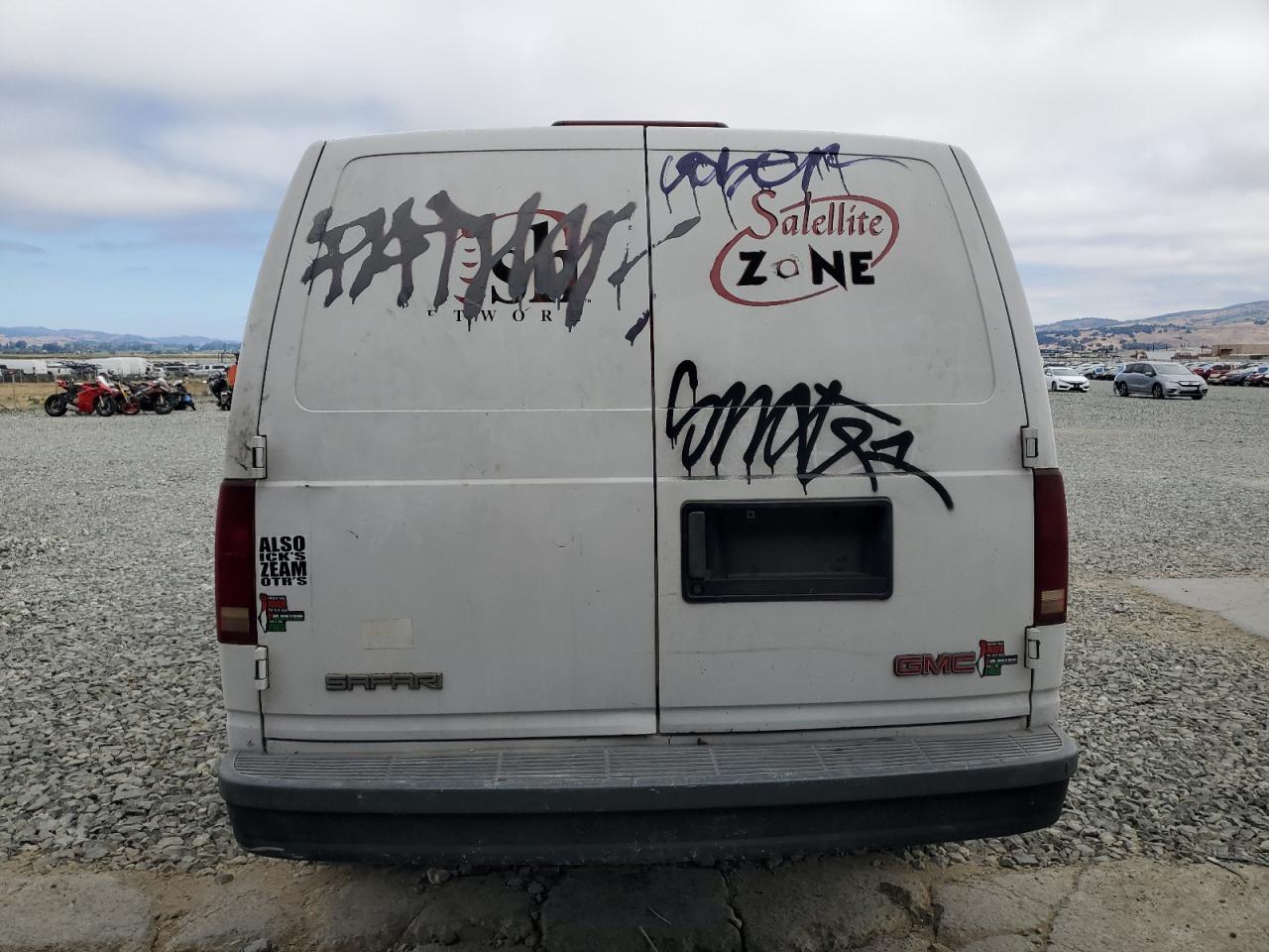 2003 GMC Safari Xt VIN: 1GTDM19X03B504973 Lot: 65448195
