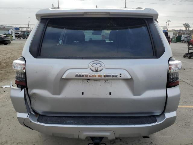  TOYOTA 4RUNNER 2021 Srebrny