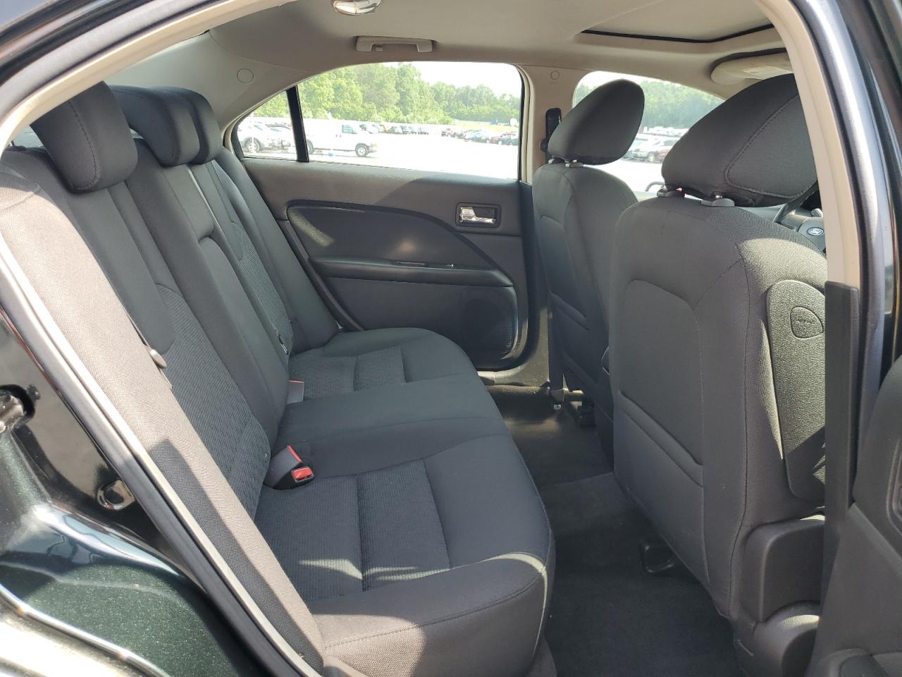 3FAHP0HA8AR244482 2010 Ford Fusion Se