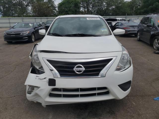  NISSAN VERSA 2019 Biały