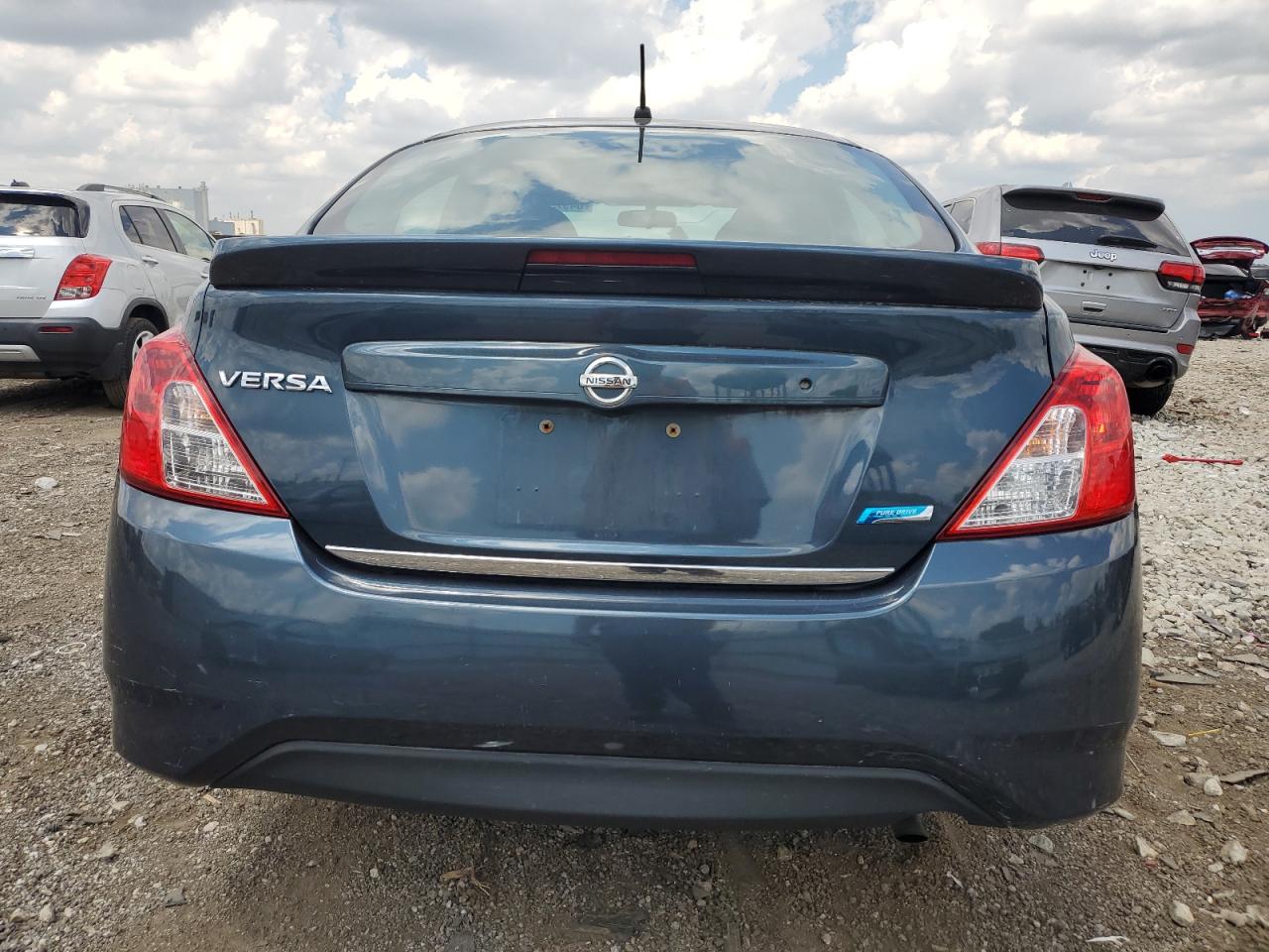 2015 Nissan Versa S VIN: 3N1CN7AP7FL894774 Lot: 64979425