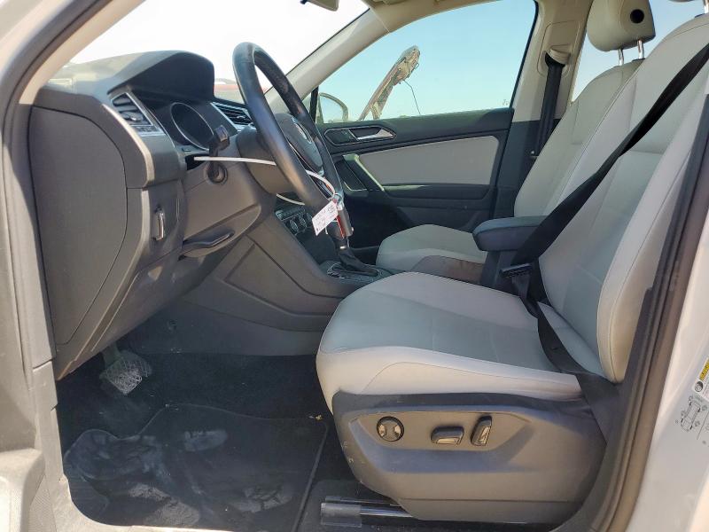  VOLKSWAGEN TIGUAN 2018 Silver