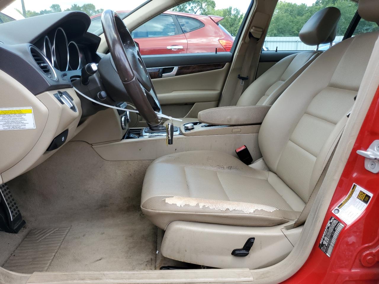 2014 Mercedes-Benz C 250 VIN: WDDGF4HB6EA911824 Lot: 63570135