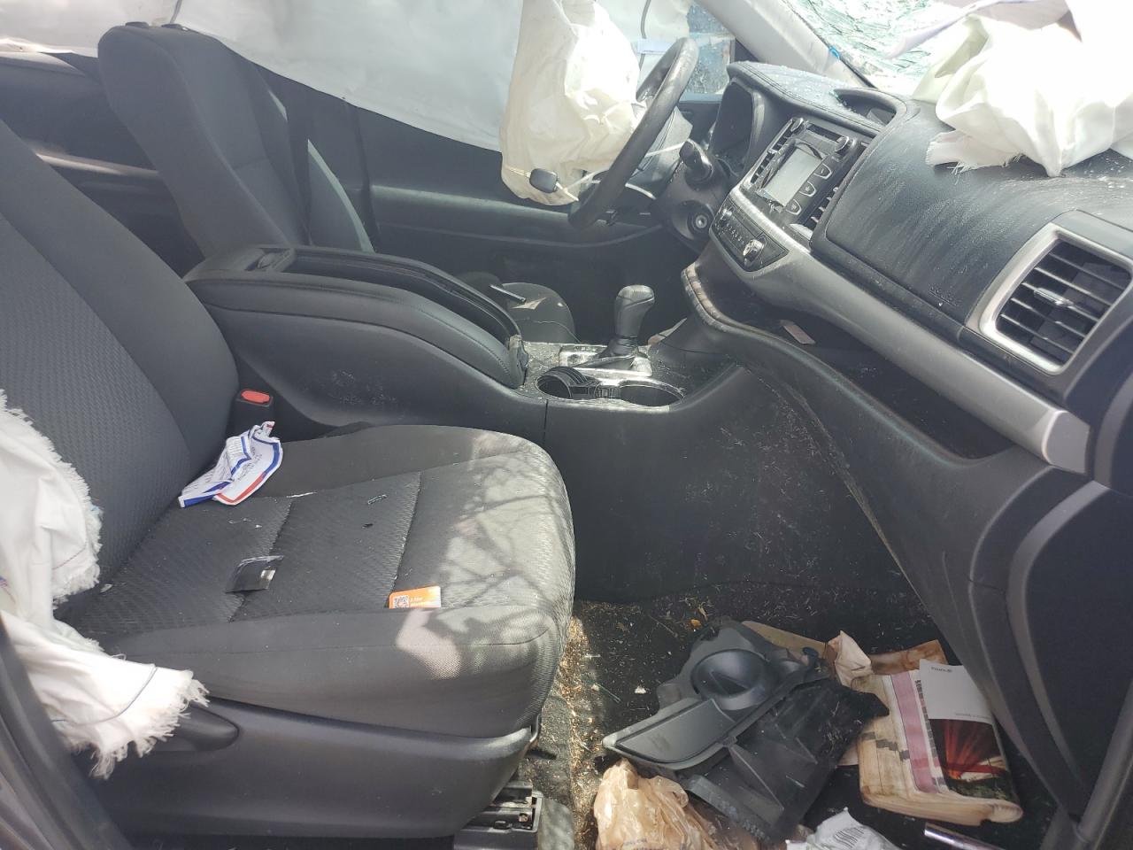 2019 Toyota Highlander Le VIN: 5TDBZRFH2KS943961 Lot: 62535695