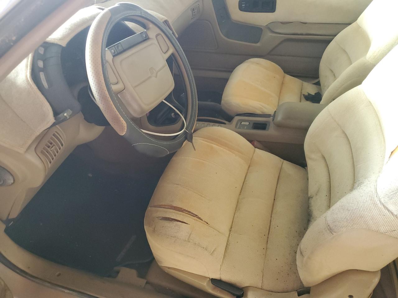 1992 Chrysler Lebaron VIN: 1C3XU4533NF147936 Lot: 65081375