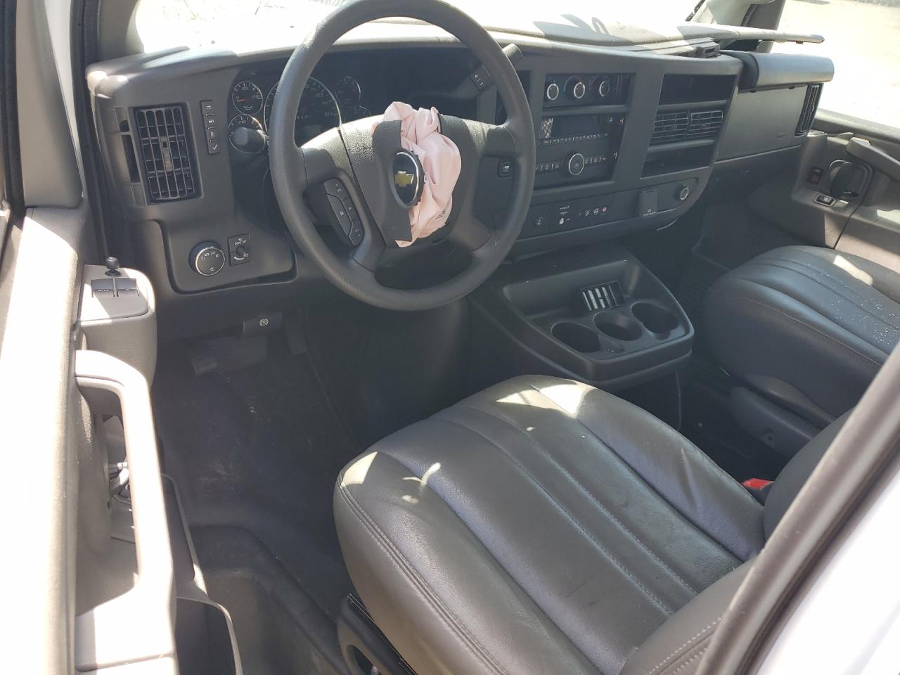 2024 Chevrolet Express G2500 VIN: 1GCWGAF71R1288974 Lot: 65062015