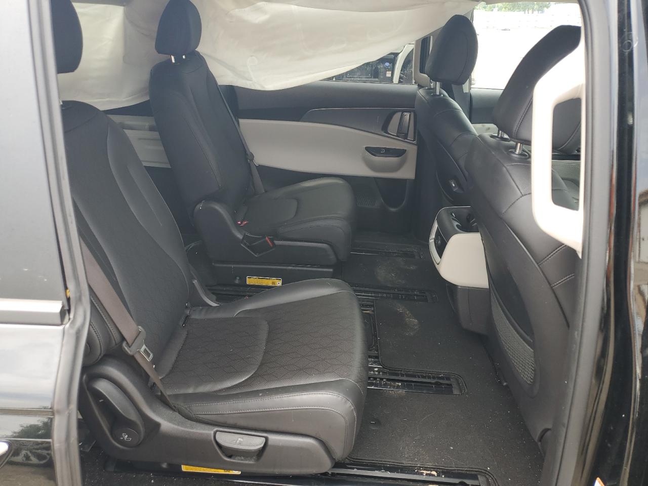 2024 Kia Carnival Lx VIN: KNDNB4H35R6414259 Lot: 63162805