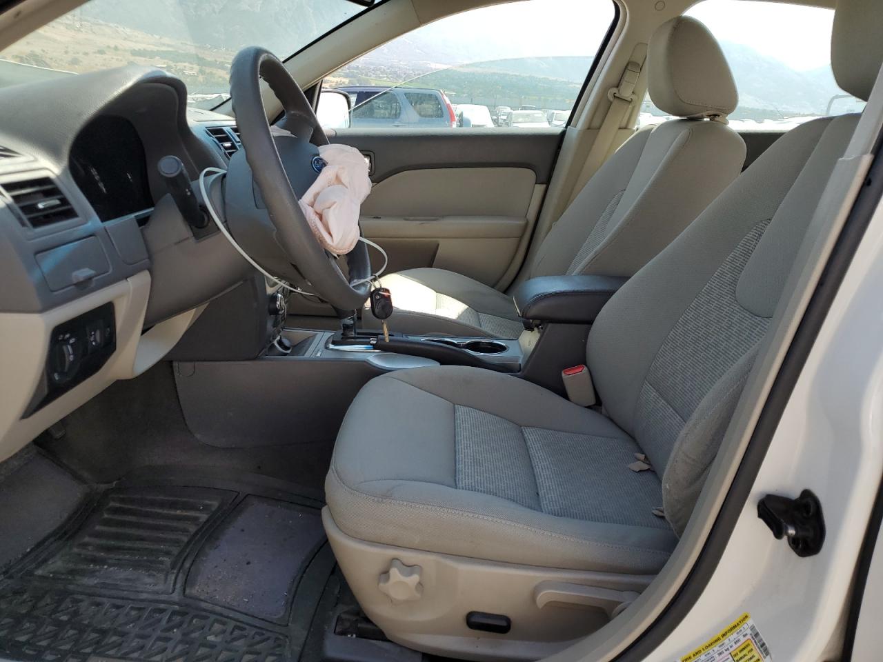 2010 Ford Fusion Se VIN: 3FAHP0HA2AR403142 Lot: 65184365