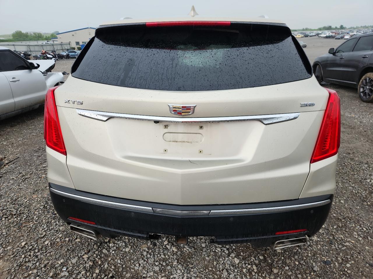 2017 Cadillac Xt5 Premium Luxury VIN: 1GYKNCRS6HZ165522 Lot: 64009235