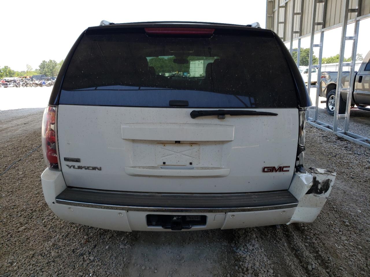2011 GMC Yukon Denali VIN: 1GKS2EEF1BR203155 Lot: 62472395