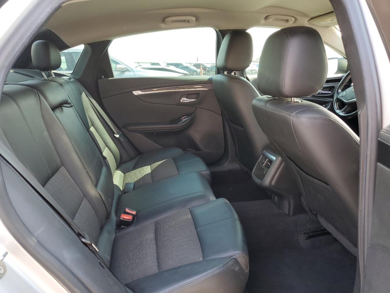 2018 Chevrolet Impala Lt VIN: 2G1105S38J9113526 Lot: 64854465