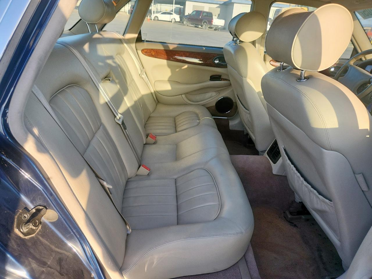 1998 Jaguar Xj8 VIN: SAJHX1249WC821367 Lot: 66707105