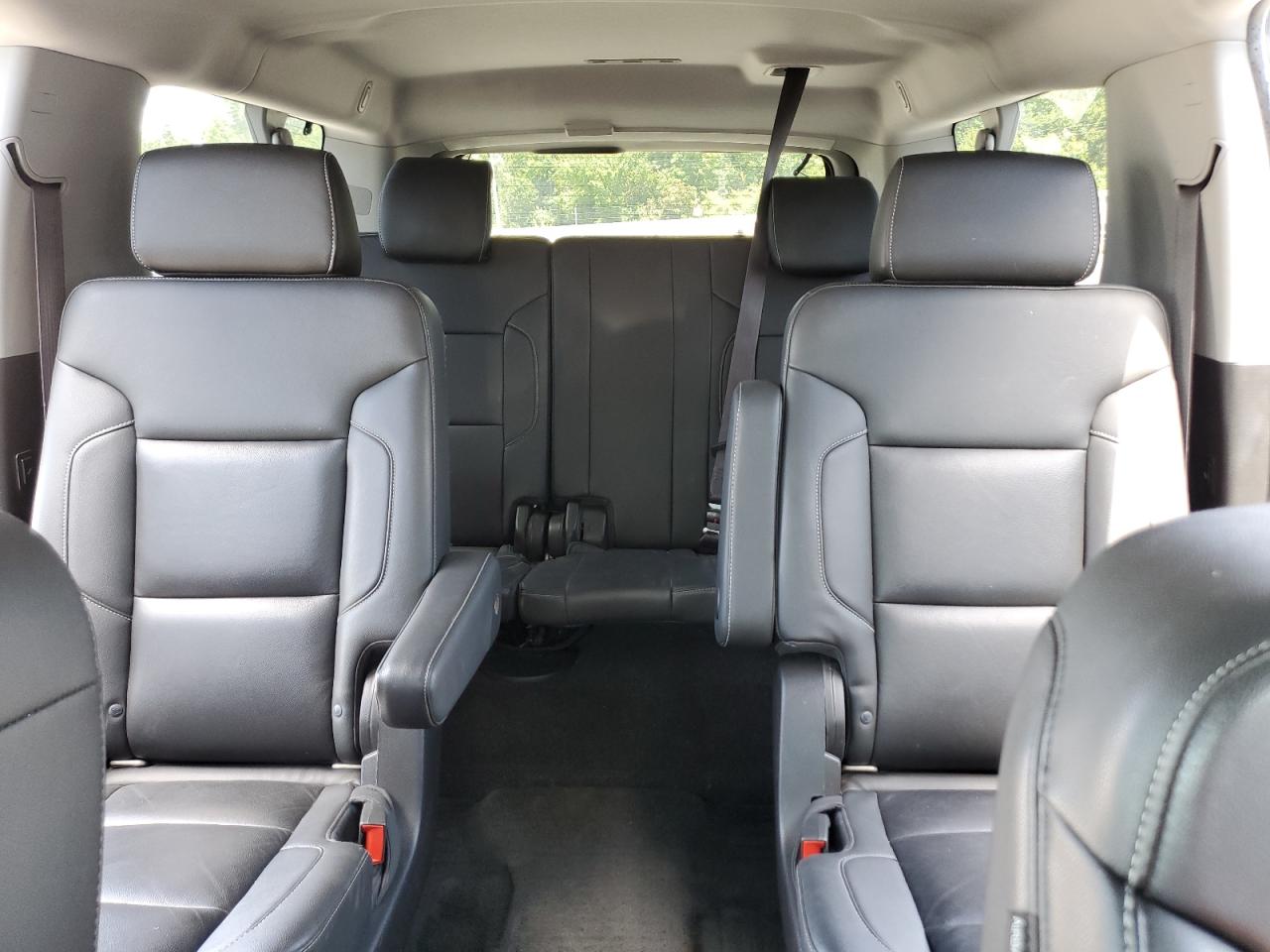 2017 Chevrolet Suburban C1500 Lt VIN: 1GNSCHKC4HR289209 Lot: 64571495