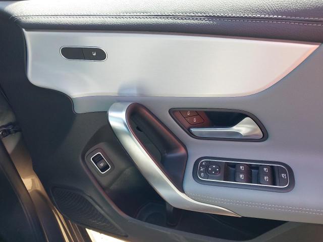 2024 MERCEDES BENZ CLA 200 AM