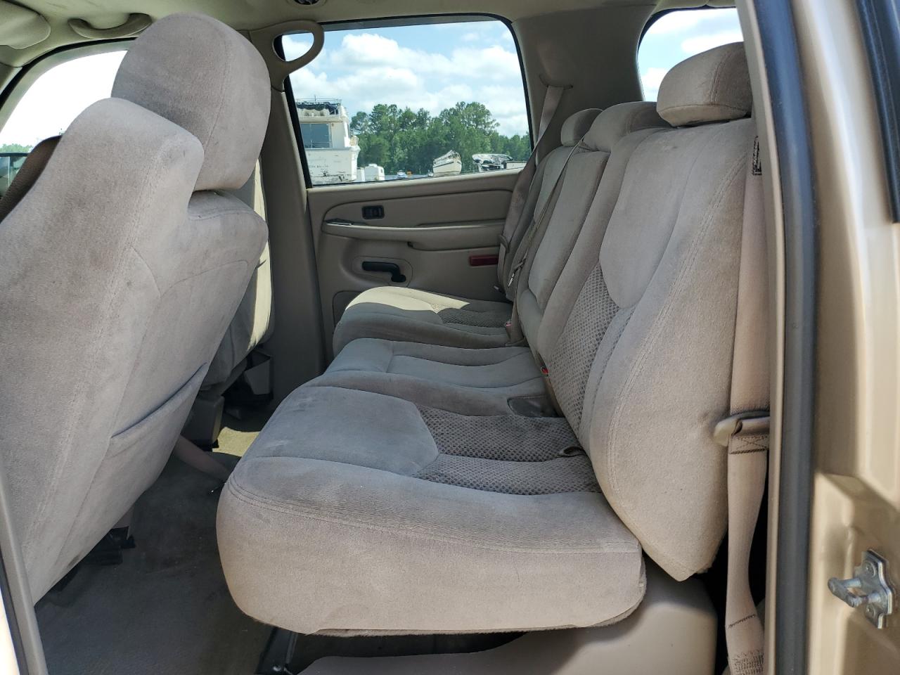 2005 Chevrolet Suburban K1500 VIN: 1GNFK16Z55J218718 Lot: 64479405