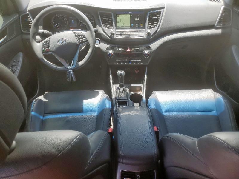  HYUNDAI TUCSON 2016 Srebrny