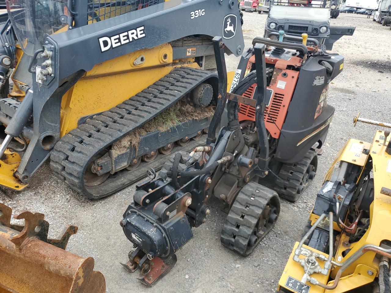 2015 Ditch Witch Witch two_colors null gas CMWR300XKF0001861 photo #3