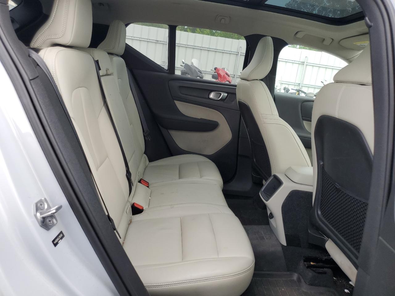 2020 Volvo Xc40 T5 Momentum VIN: YV4162UK5L2285360 Lot: 62679555