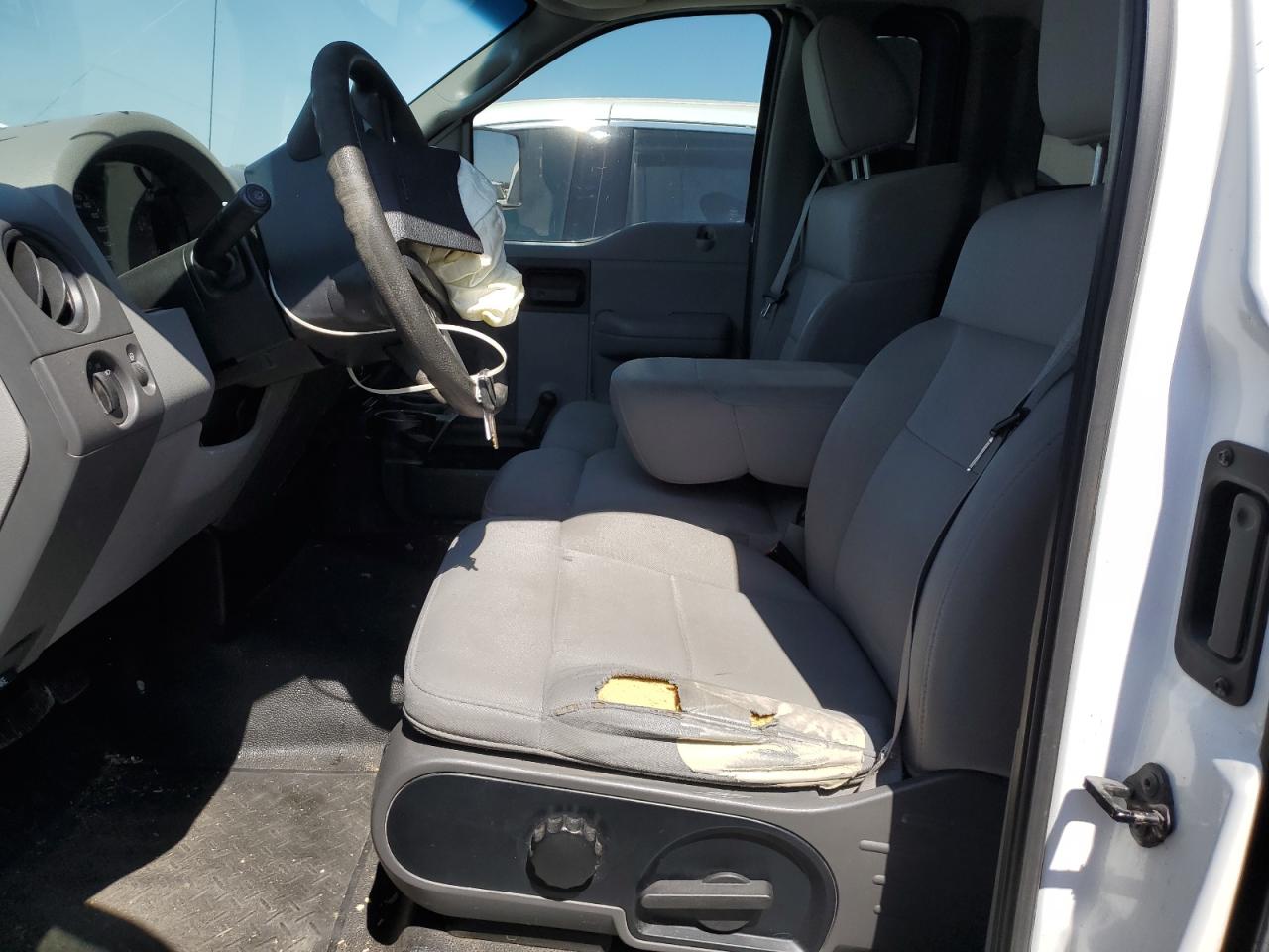 2005 Ford F150 VIN: 1FTRF12205NB12706 Lot: 64408085