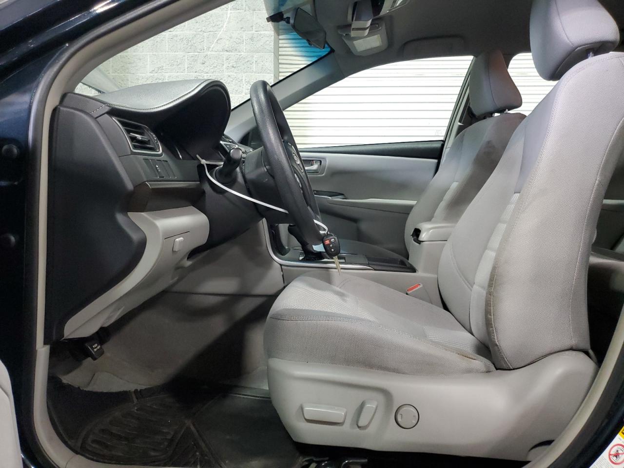 2016 Toyota Camry Le VIN: 4T1BF1FK7GU233670 Lot: 65293015