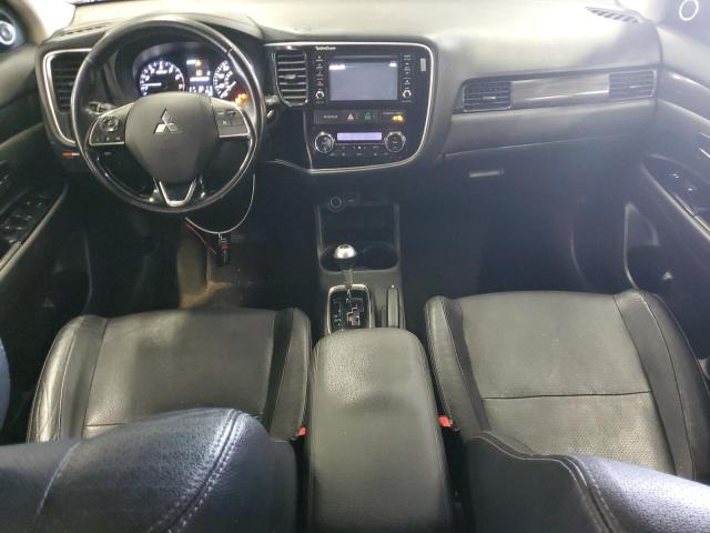 Parquets MITSUBISHI OUTLANDER 2016 Granatowy
