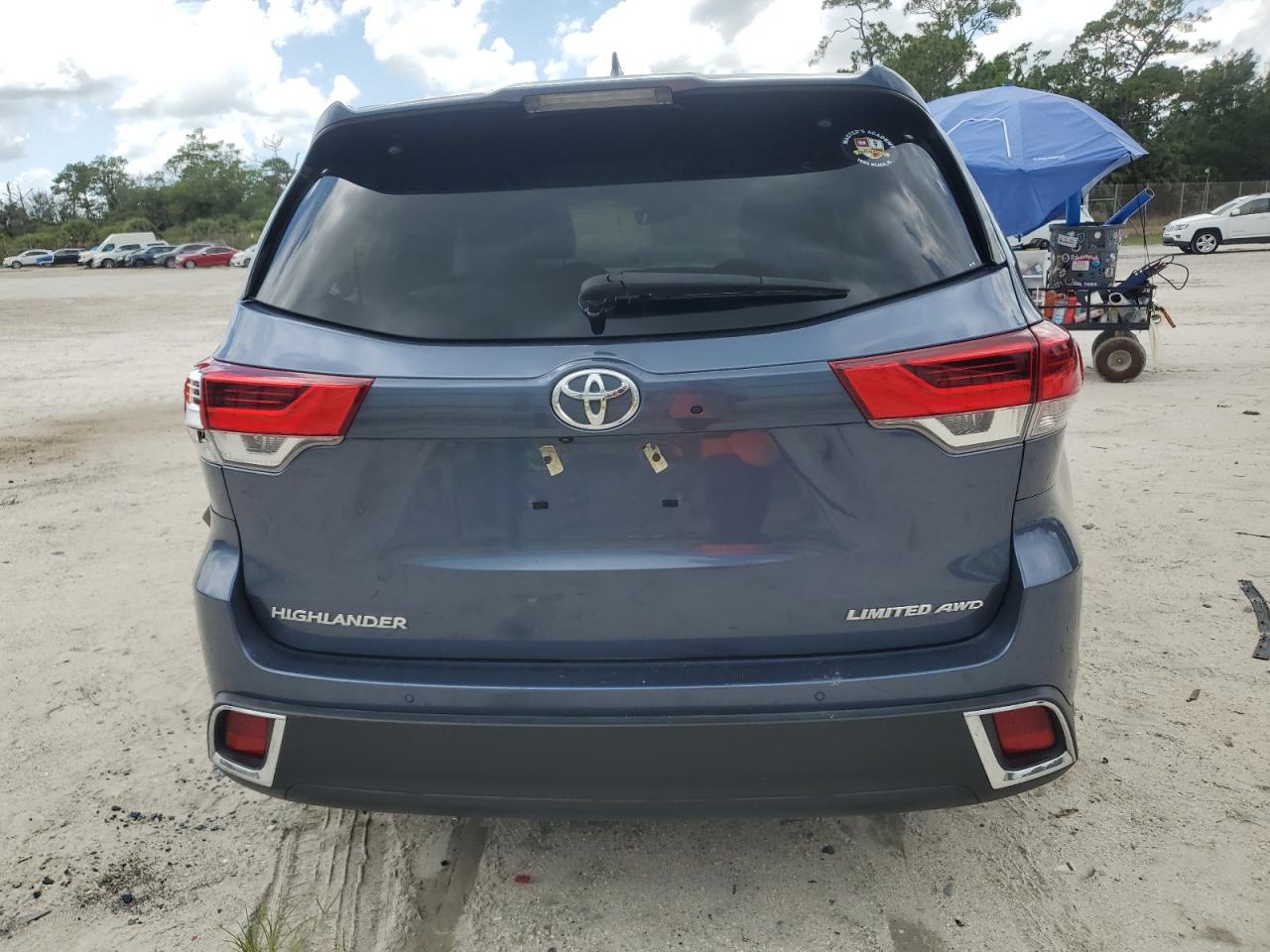 2019 Toyota Highlander Limited VIN: 5TDDZRFH8KS923237 Lot: 64836015