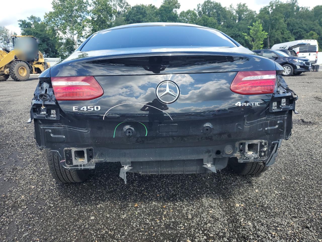 V (W213, S213, C238) V (W213, S213, C238)