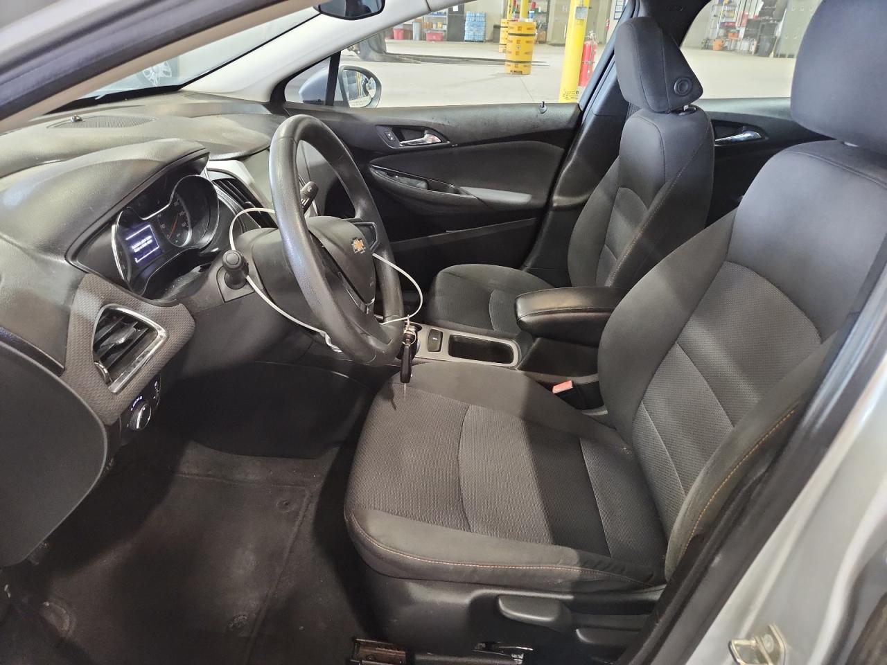 2018 Chevrolet Cruze Ls VIN: 1G1BC5SM9J7211261 Lot: 62481265