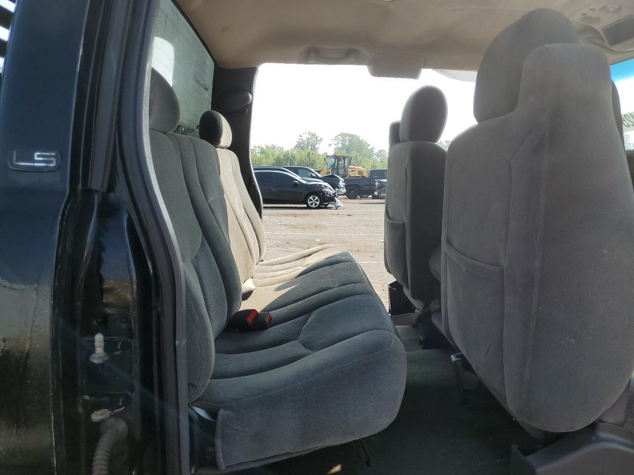 2004 Chevrolet Silverado K2500 Heavy Duty VIN: 1GCHK29U34E309520 Lot: 64647425