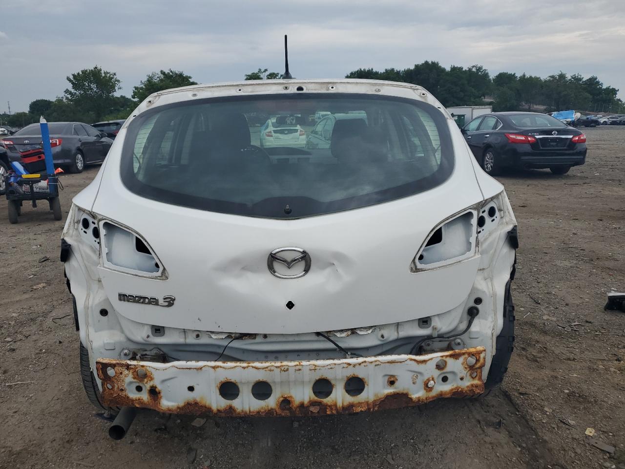 2011 Mazda 3 I VIN: JM1BL1KF2B1354865 Lot: 63561925