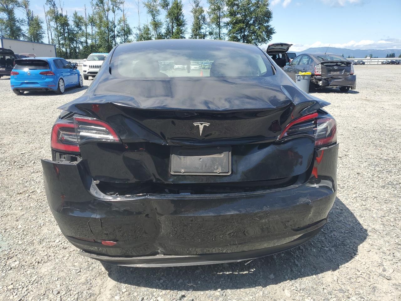 2022 Tesla Model 3 VIN: 5YJ3E1EA8NF368795 Lot: 64700365