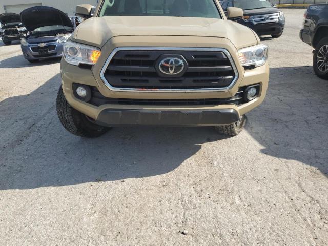  TOYOTA TACOMA 2019 Beige