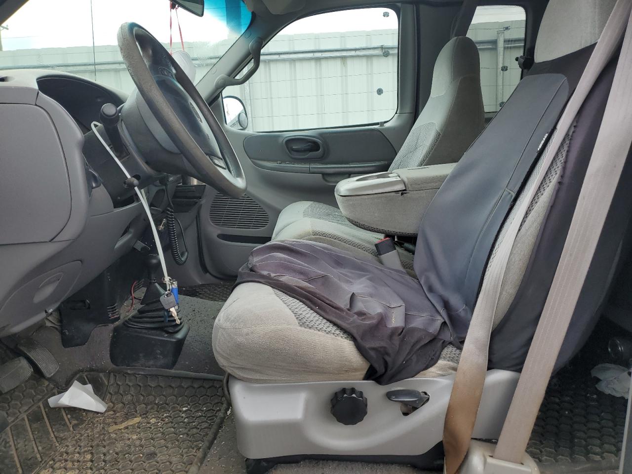 1999 Ford F150 VIN: 1FTRX18L7XKA53963 Lot: 66189025