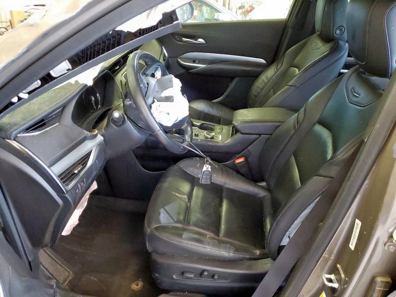  CADILLAC XT4 2020 Szary