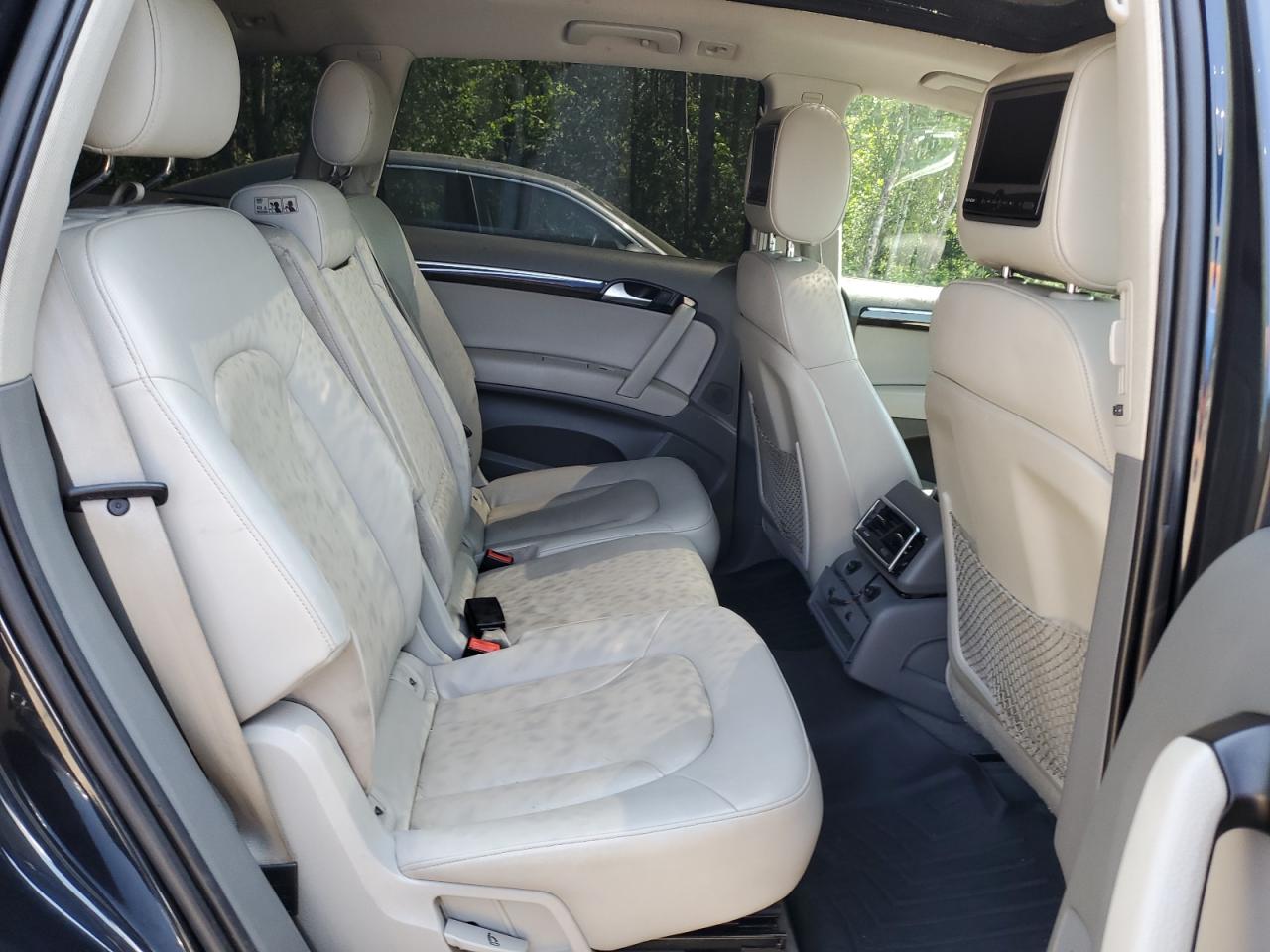 2010 Audi Q7 Premium VIN: WA1JYCFE5AD007631 Lot: 63021255