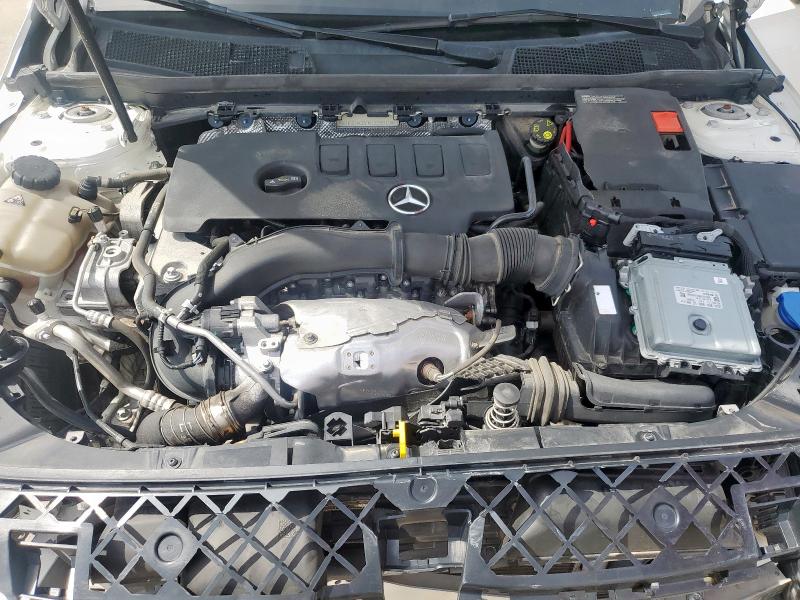 2021 MERCEDES-BENZ A 220  