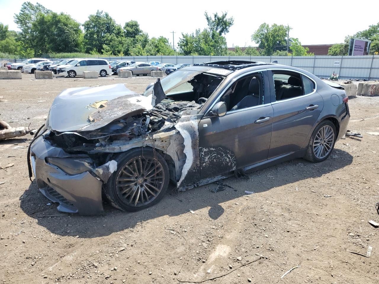 zarfaeen2j7567253 ZARFAEEN2J7567253 2018 Alfa Romeo Giulia Ti Q4