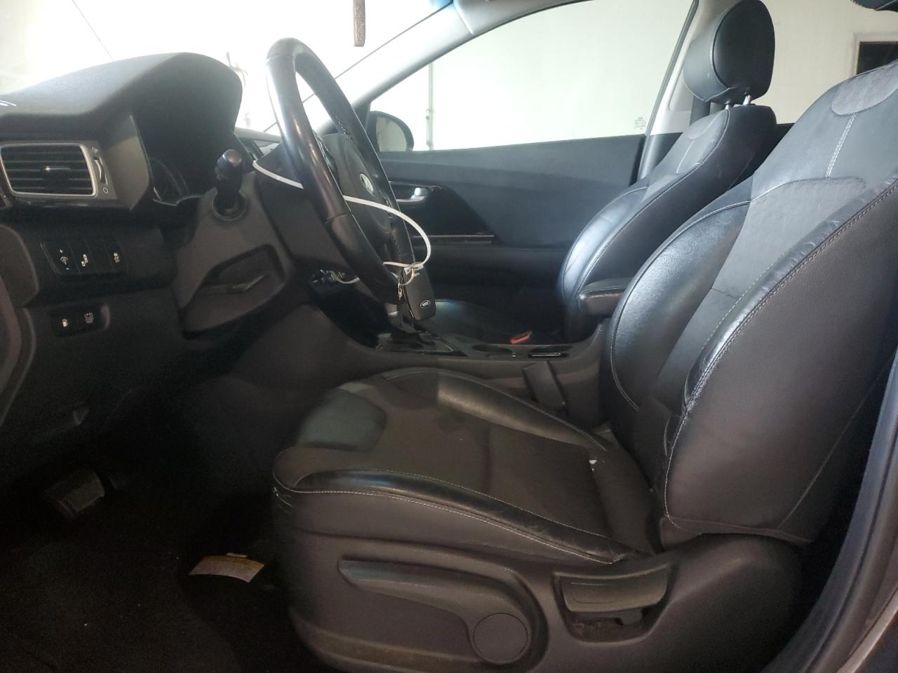 2017 Kia Niro Ex VIN: KNDCC3LC5H5037295 Lot: 64588555