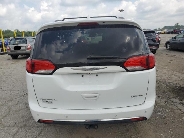 Minivans CHRYSLER PACIFICA 2017 White