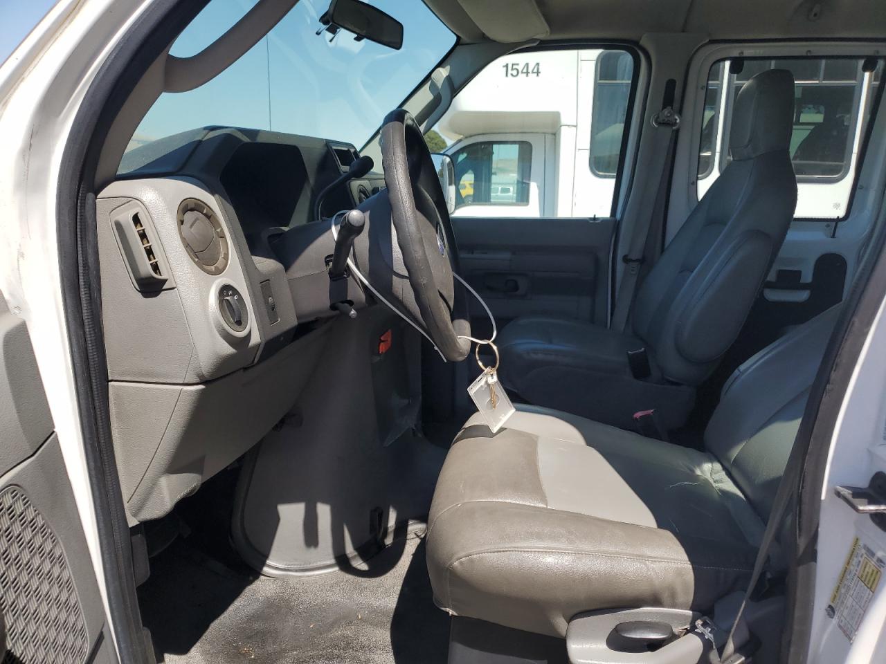2009 Ford Econoline E350 Super Duty Wagon VIN: 1FBSS31LX9DA15435 Lot: 59525475