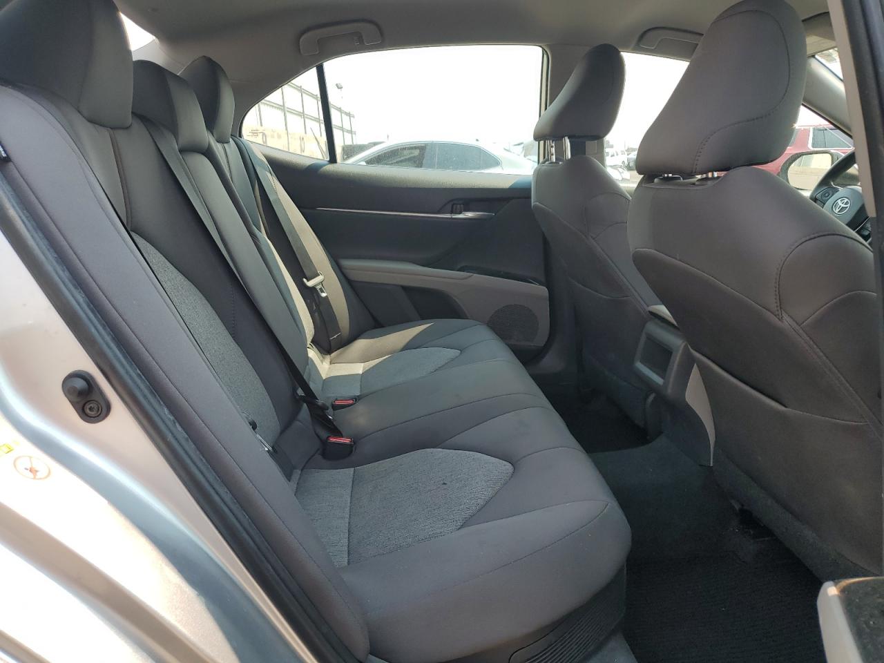 2019 Toyota Camry Le VIN: 4T1B31HK6KU004797 Lot: 64725175