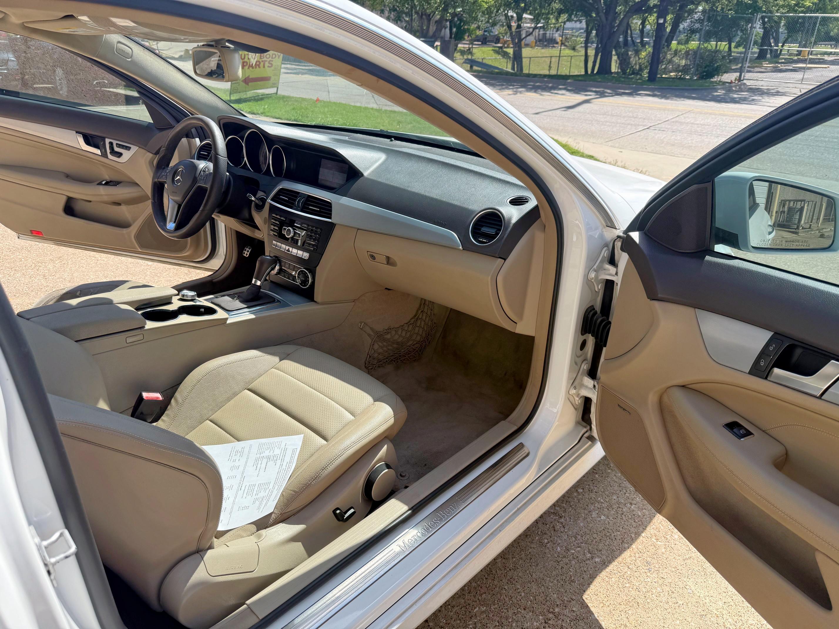 Coupet MERCEDES-BENZ C-CLASS 2013 Biały