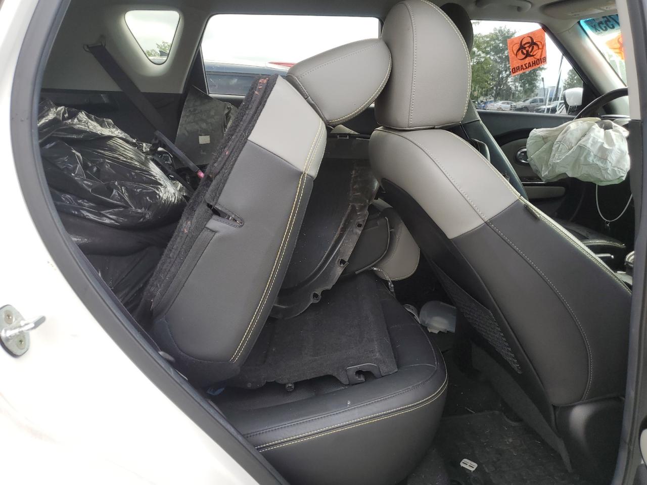 2016 Kia Soul + VIN: KNDJP3A59G7372711 Lot: 65000755