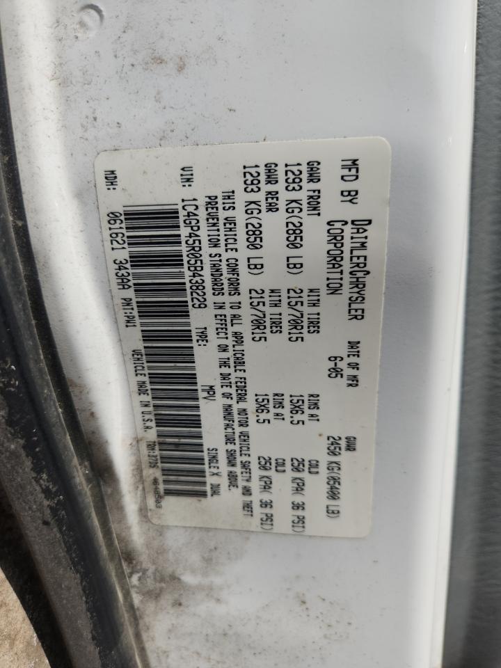 2005 Chrysler Town & Country VIN: 1C4GP45R05B438229 Lot: 64228935