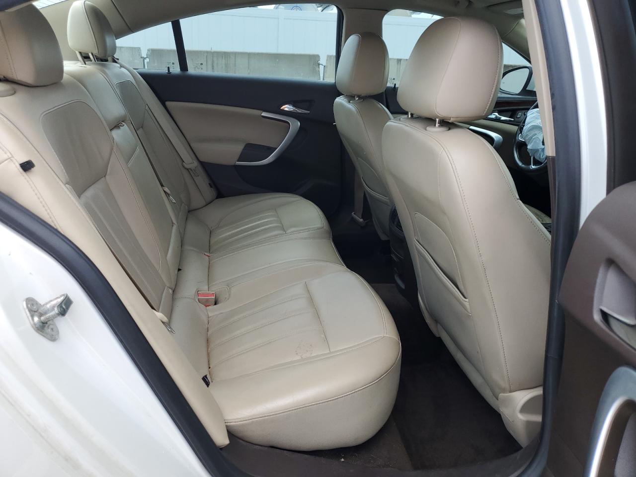 2016 Buick Regal Premium VIN: 2G4GT5GX2G9121212 Lot: 64900125