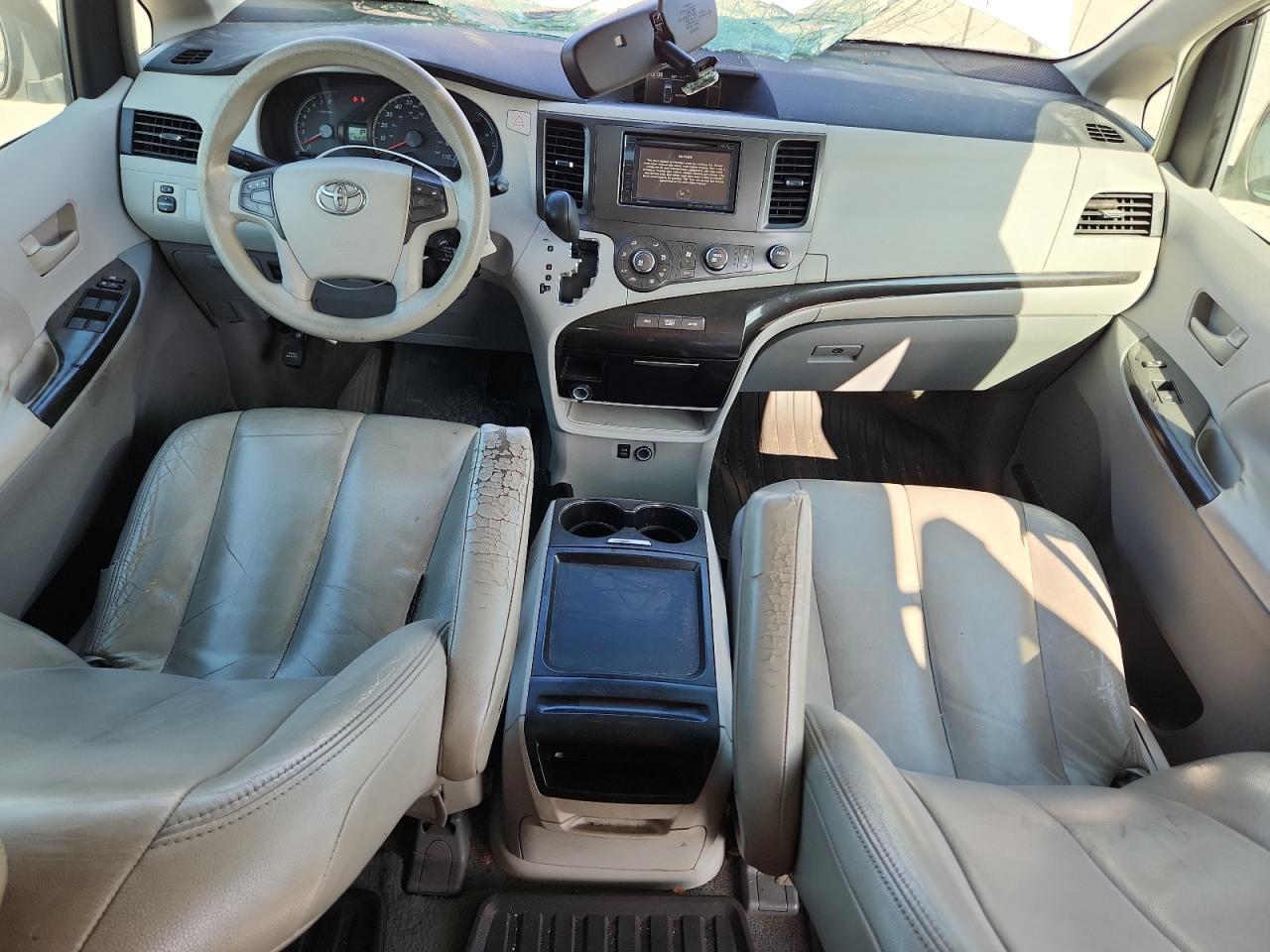 2011 Toyota Sienna Le VIN: 5TDKK3DC8BS011725 Lot: 64769995