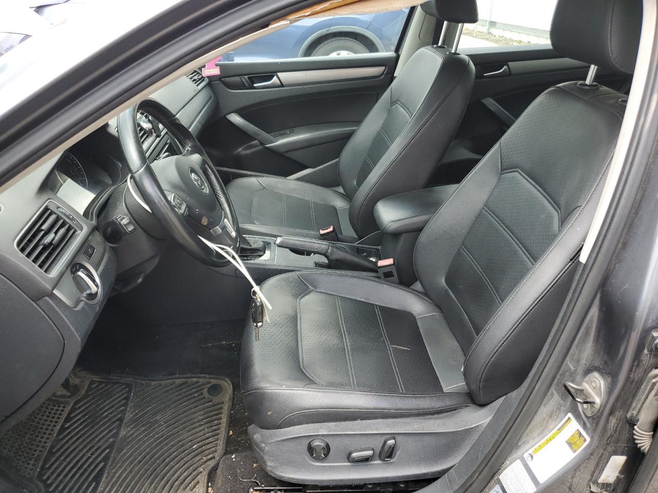 2015 Volkswagen Passat S VIN: 1VWAT7A39FC002220 Lot: 64906205