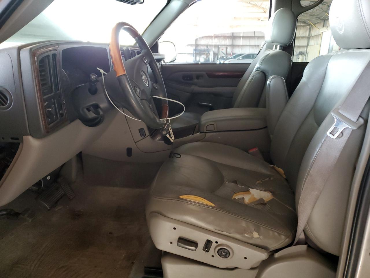 2004 Cadillac Escalade Esv VIN: 3GYFK66NX4G205380 Lot: 64630695