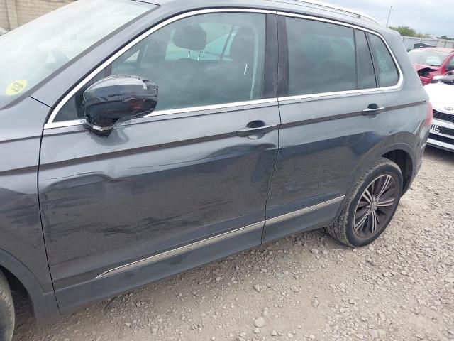 2017 VOLKSWAGEN TIGUAN SE